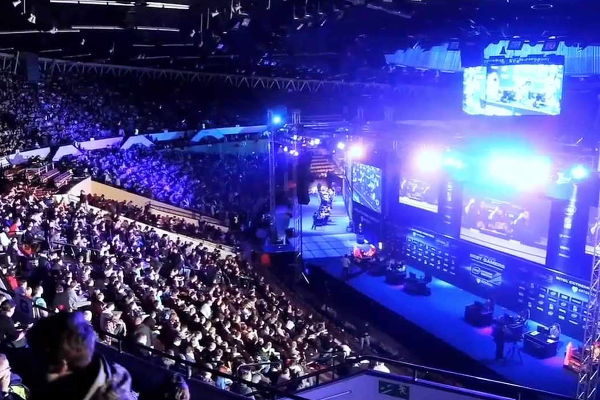 世界で勢力を広げる新たなエンターテインメントの形!「e-Sports」にもLEDビジョン