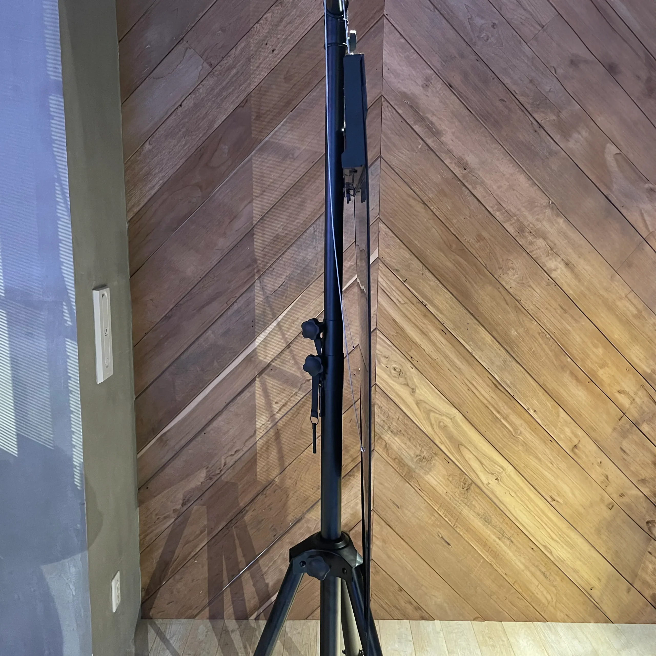 AM LEDビジョン側面2