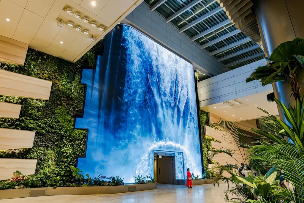 チャンギ国際空港にあるWonderfall