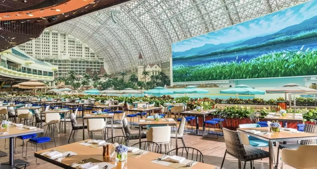 New Century Global CenterのLEDビジョン