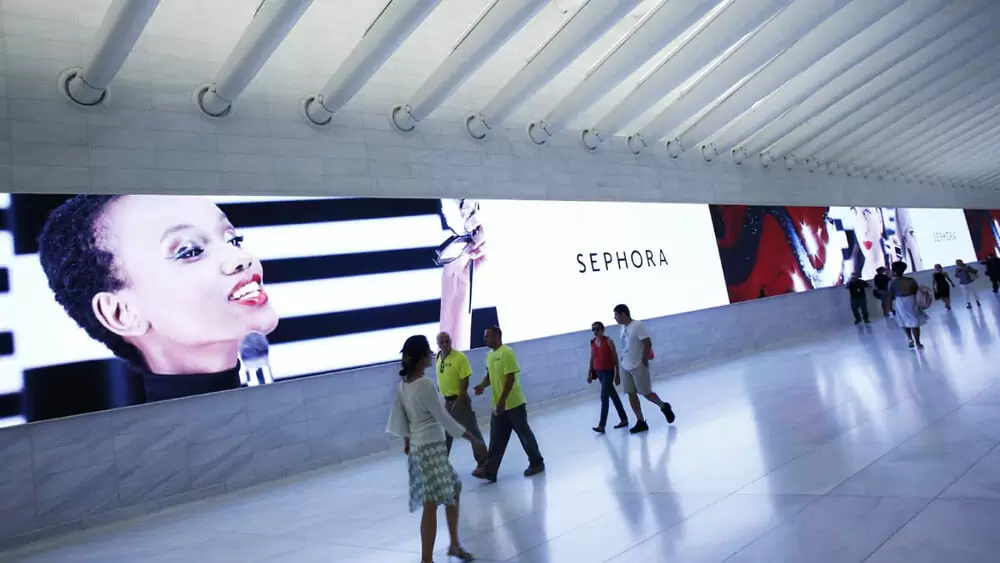 ワールドトレードセンターのLEDビジョン